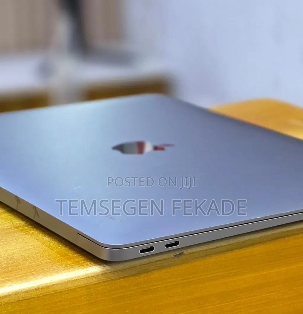 New Laptop Apple MacBook Pro 2021 M1 16GB Apple M1 SSD 256GB