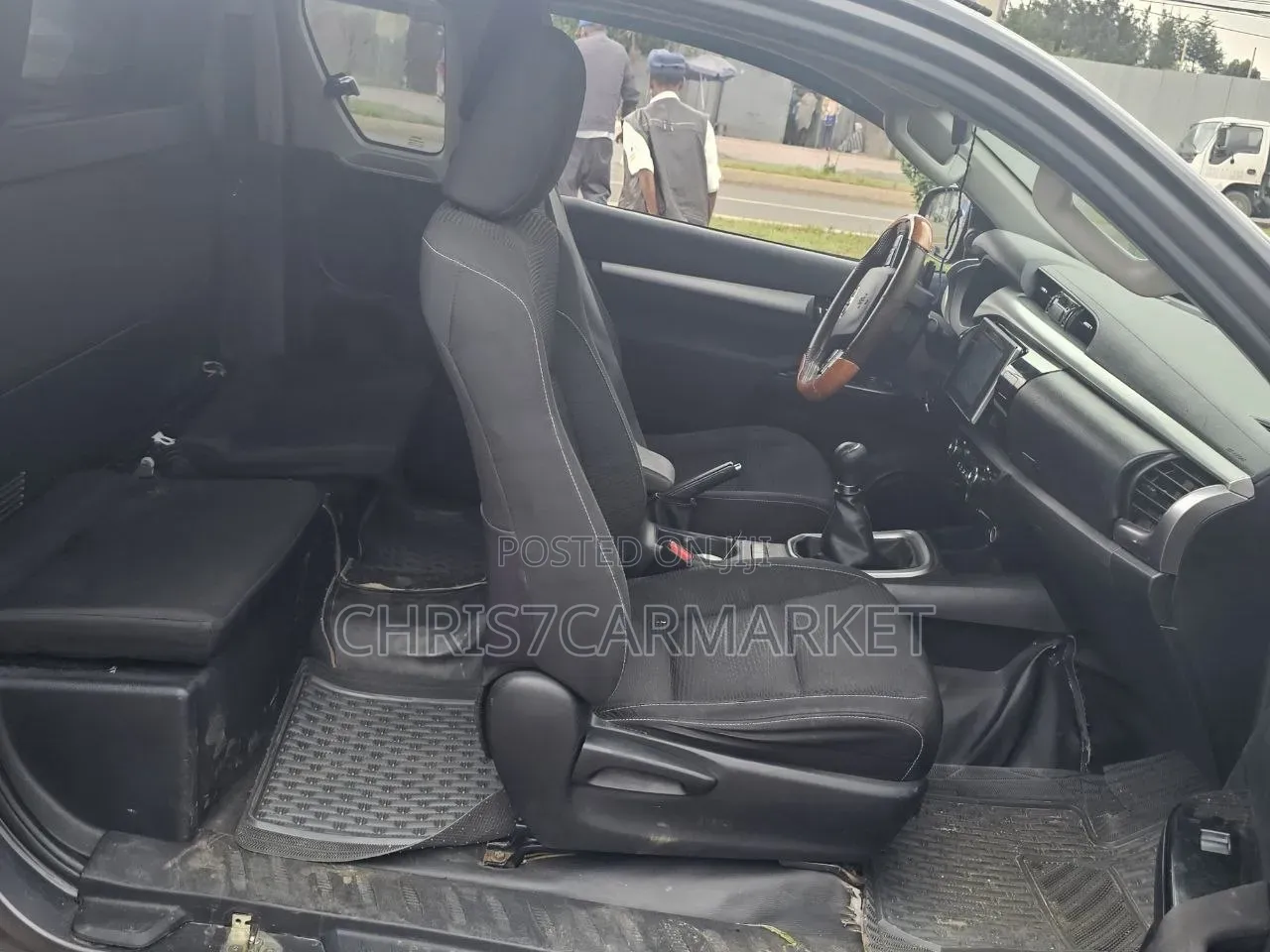 Toyota Hilux 2017 Gray