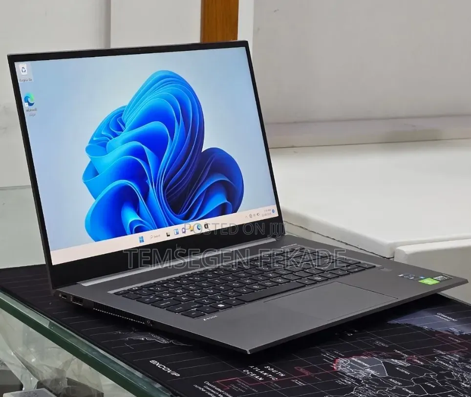 New Laptop HP ZBook 15 32GB Intel Core i7 SSD 512GB