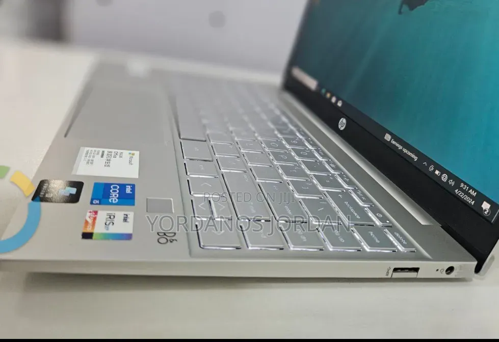 New Laptop HP Pavilion 13 8GB Intel Core i5 SSD 512GB