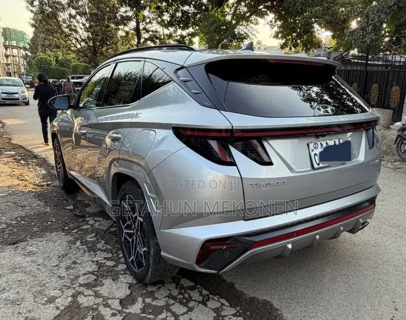 Hyundai Tucson 2022 Silver