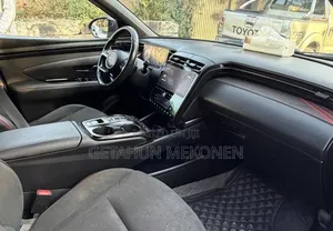 Hyundai Tucson 2022 Silver