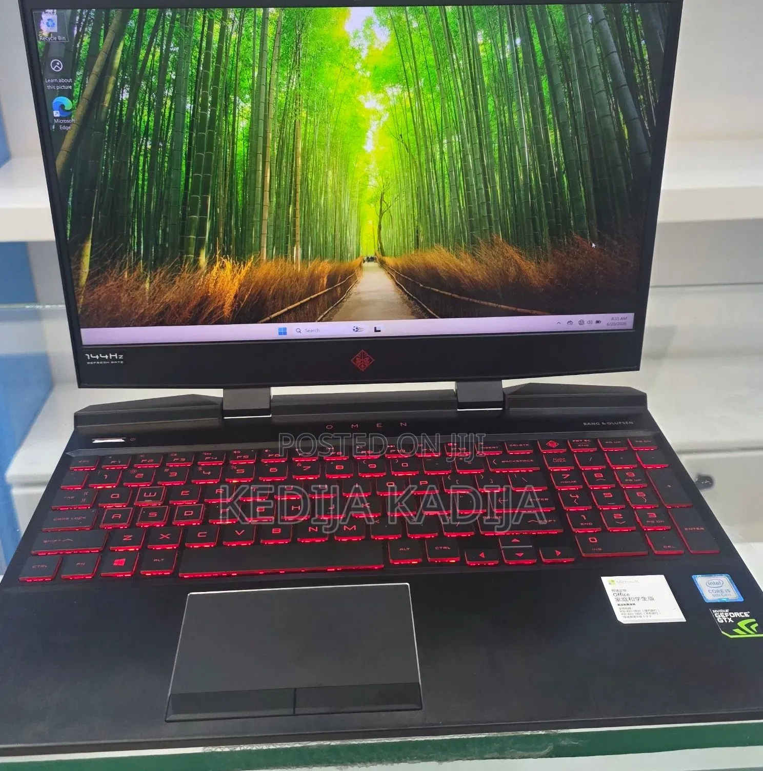 New Laptop HP Omen 15 8GB Intel Core i5 SSD 256GB