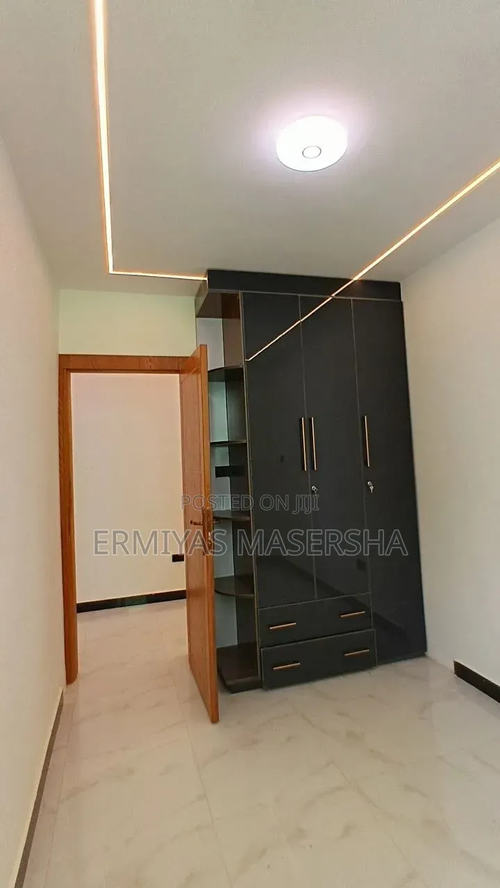 Furnished 2bdrm Condo in Yeka for sale