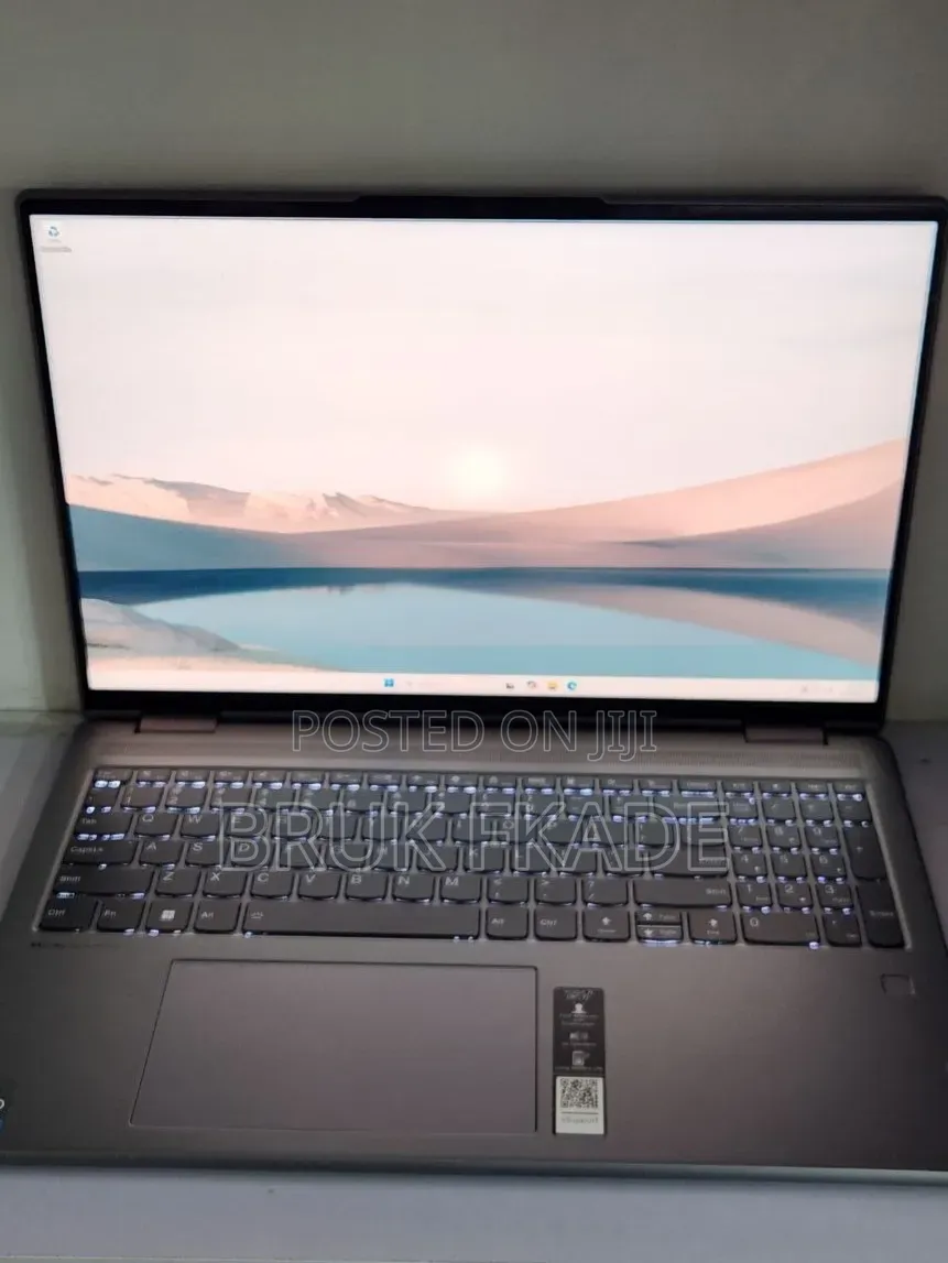 New Laptop Lenovo Yoga 7i 16GB Intel Core i7 SSD 512GB