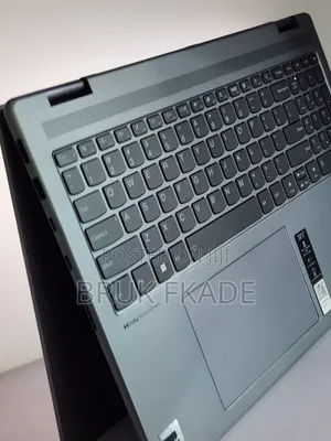 New Laptop Lenovo Yoga 7i 16GB Intel Core i7 SSD 512GB