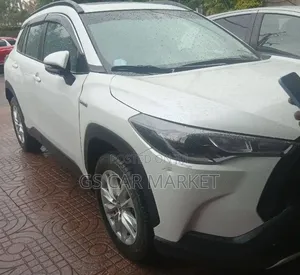 Toyota Corolla Cross Hybrid 2023 White