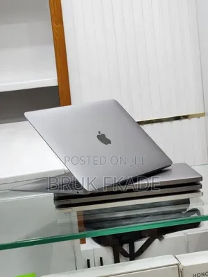 New Laptop Apple MacBook Air 2020 M1 8GB Apple M1 SSD 256GB