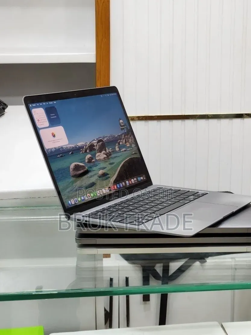 New Laptop Apple MacBook Air 2020 M1 8GB Apple M1 SSD 256GB