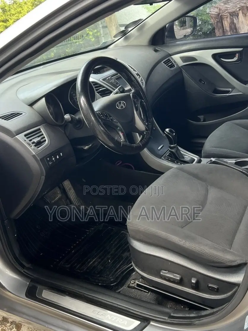 Hyundai Elantra 2014