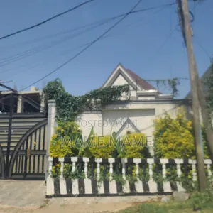 5bdrm Villa in Addis Abeba, Bole for sale