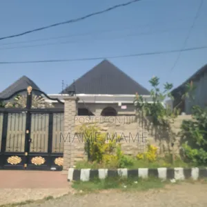 5bdrm Villa in Addis Abeba, Bole for sale