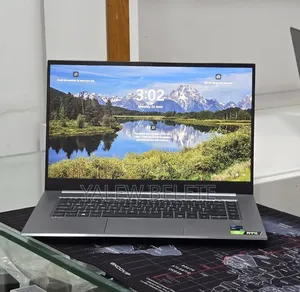 New Laptop HP ZBook 14 32GB Intel Core i7 SSD 512GB