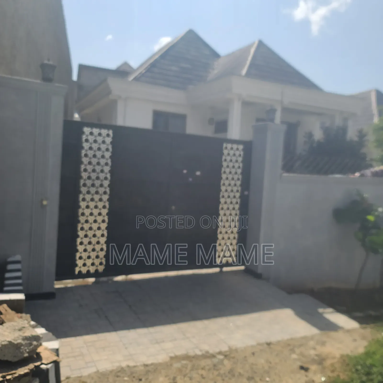 5bdrm Villa in Addis Abeba, Bole for sale
