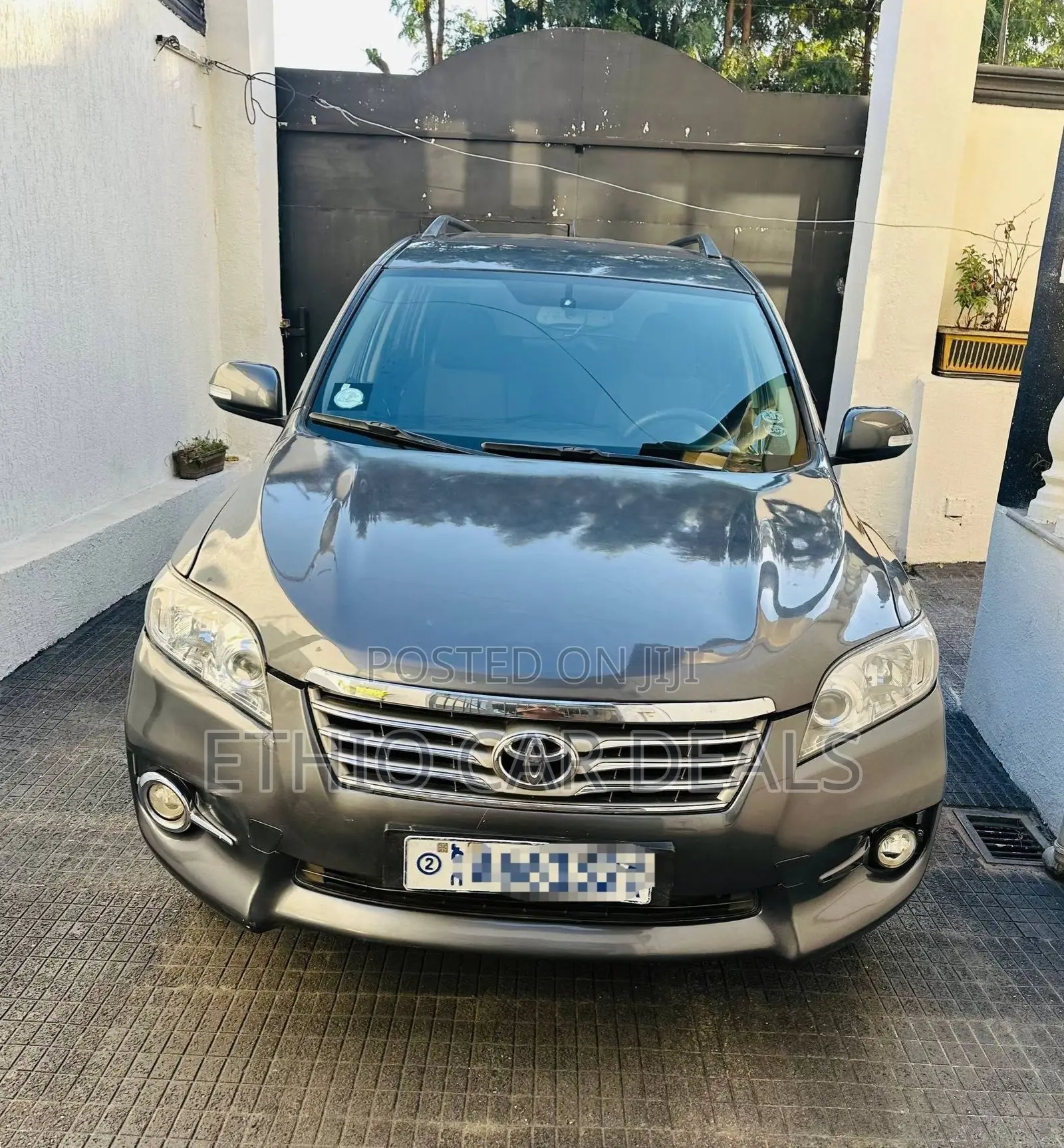 Toyota RAV4 2010 Green