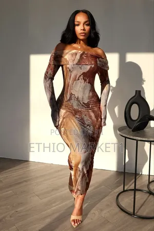 Luxury Off-the-shoulder Marble Print Bodycon Maxi Dress