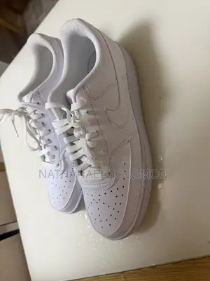 Nike Court Vision Low