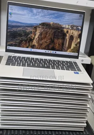 New Laptop HP EliteBook 840 G8 16GB Intel Core i7 SSD 512GB