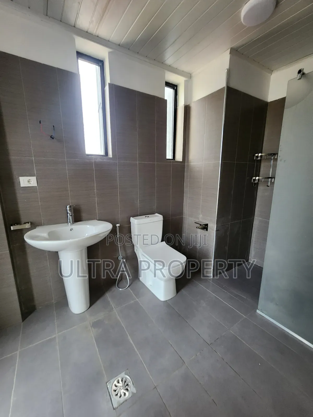 Furnished 2bdrm Apartment in Bole for rent