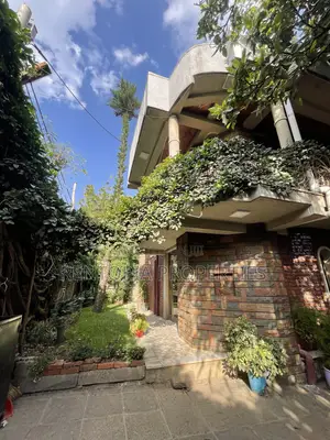 4bdrm House in Yeka for rent