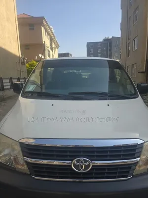 Toyota HiAce 2009 White