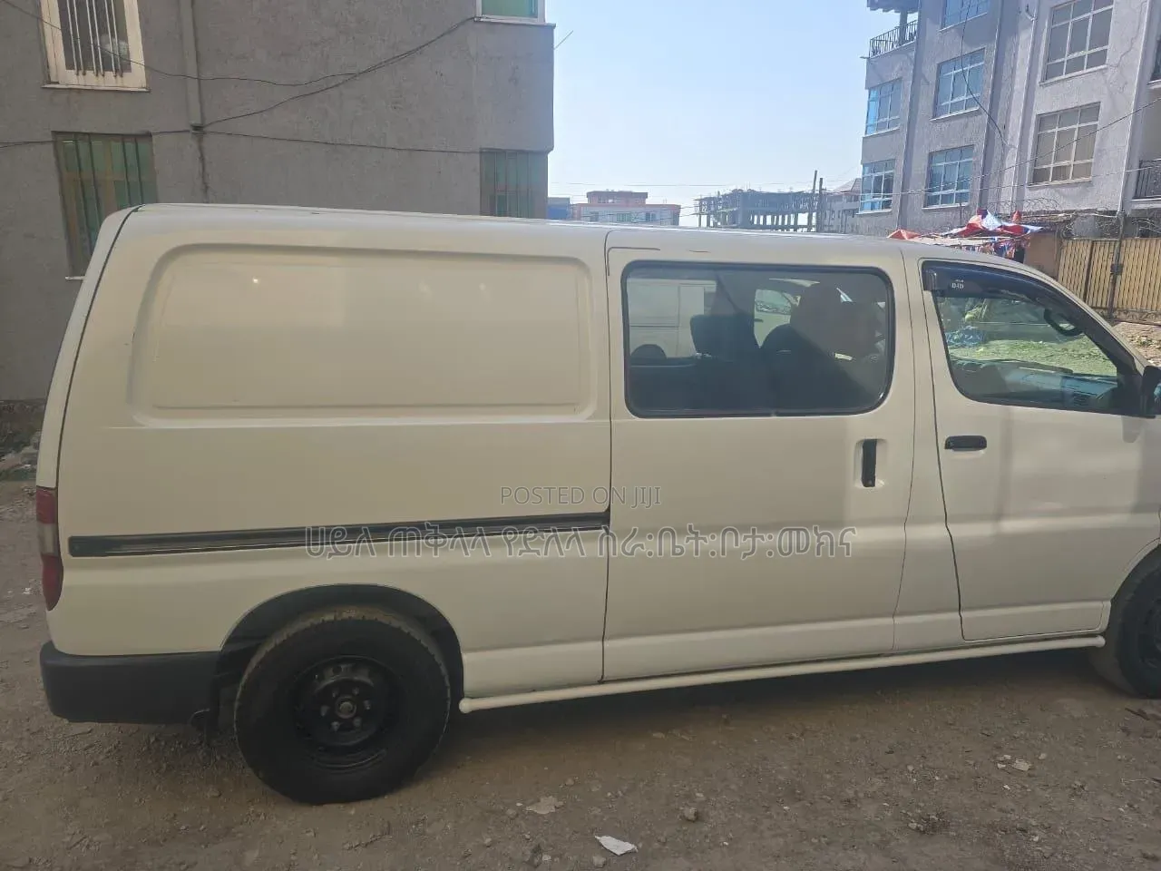 Toyota HiAce 2009 White
