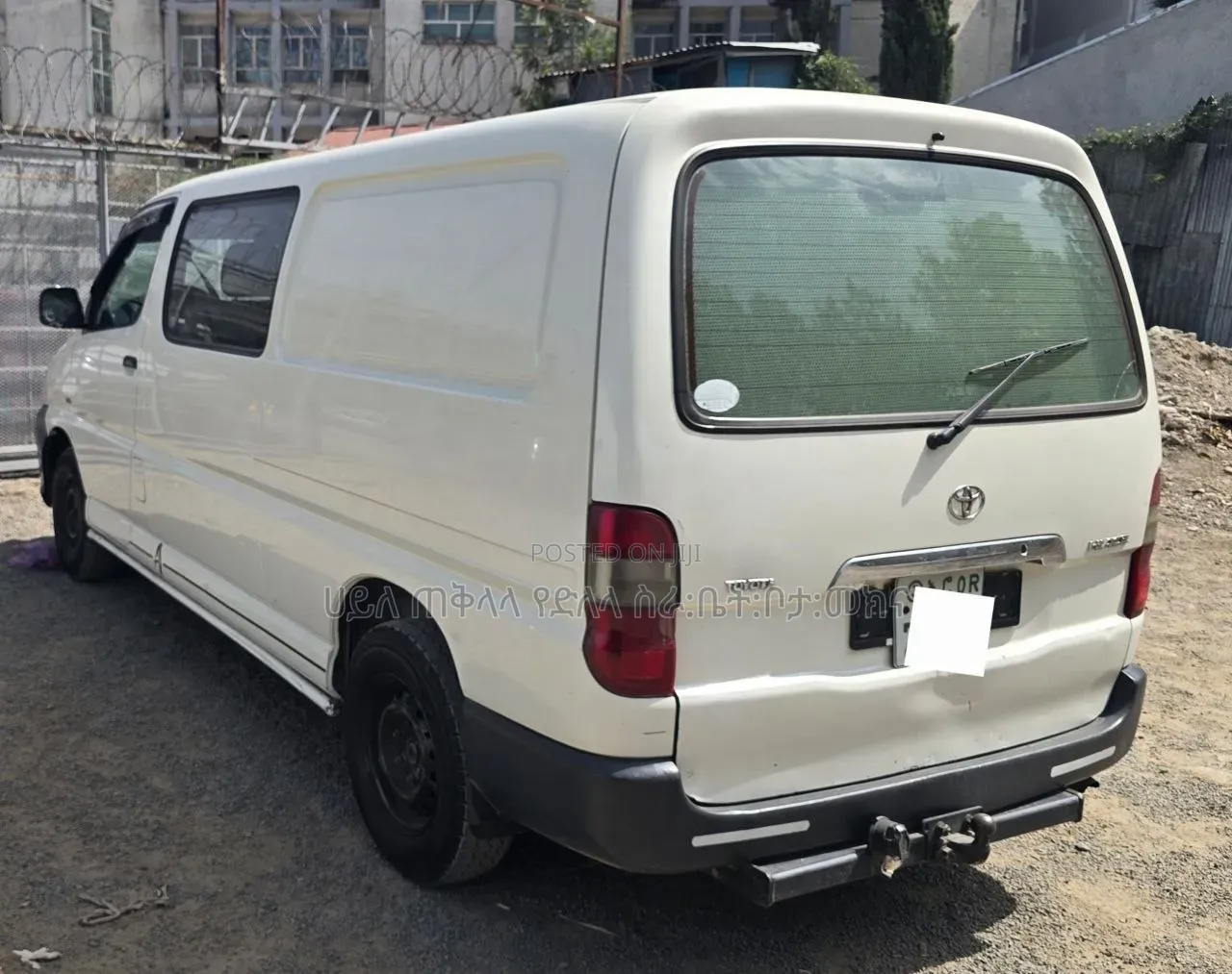 Toyota HiAce 2009 White
