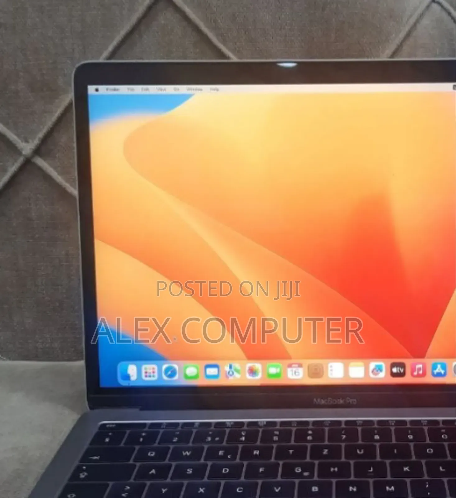 New Laptop Apple MacBook Pro 2017 16GB Intel Core i7 SSD 512GB