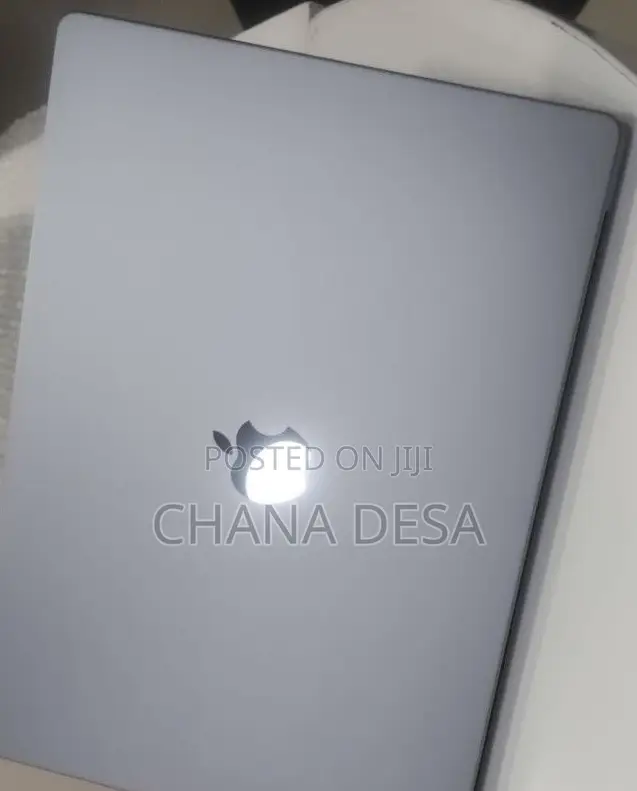 New Laptop Apple MacBook Pro 2021 M1 Max 32GB Apple M1 Pro SSD 1T