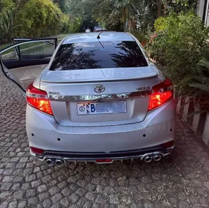 Toyota Yaris 2014 Silver
