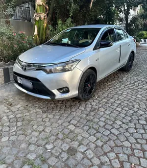 Toyota Yaris 2014 Silver
