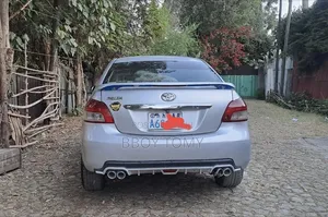Toyota Belta 2006 Silver