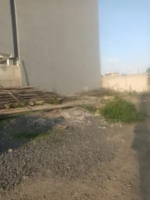 10bdrm House in Dukem Bishoftu, East Shewa for sale