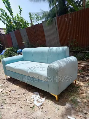 Compact Sofa for Small Living Room – Space Saver