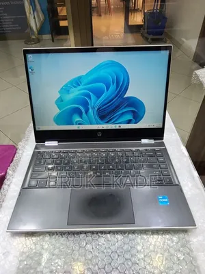 New Laptop HP Envy X360 8GB Intel Core i3 SSD 128GB