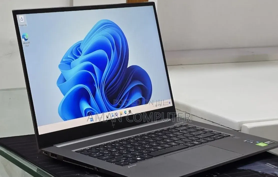 New Laptop HP ZBook 14 16GB Intel Core i7 SSD 512GB