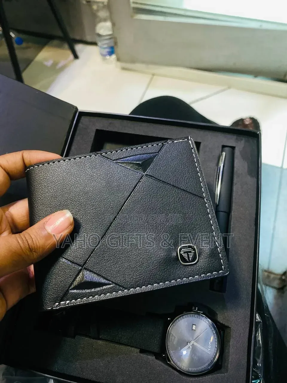 Men'stomi Gift Packages