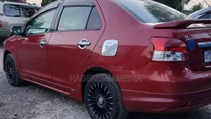 Toyota Yaris 2010 Red