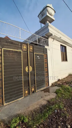 Furnished 4bdrm House in ዱከም ክ/ከተማ, East Shewa for sale