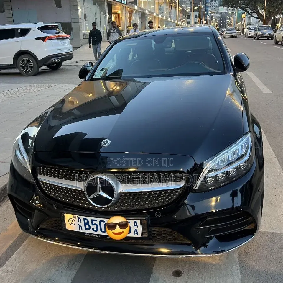 Mercedes-Benz C200 2018 Black
