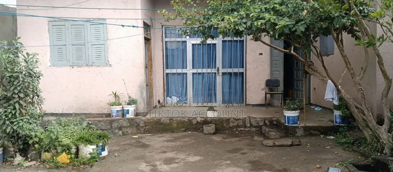 496 M2 Land for Sale – Kotebe Kidane Mihret, Asphalt Road Access