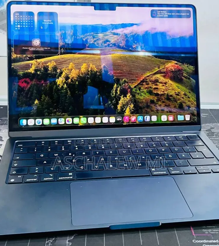 New Laptop Apple MacBook Air 2022 M2 16GB Apple M2 SSD 512GB