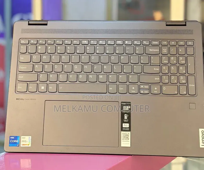 New Laptop Lenovo Yoga 7i 16GB Intel Core i7 SSD 512GB