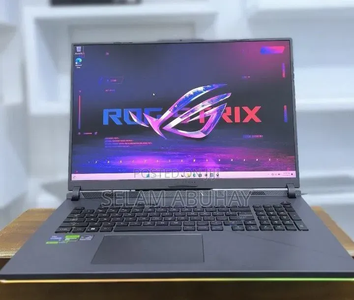 New Laptop Asus ROG Strix G17 16GB Intel Core i9 SSD 1T