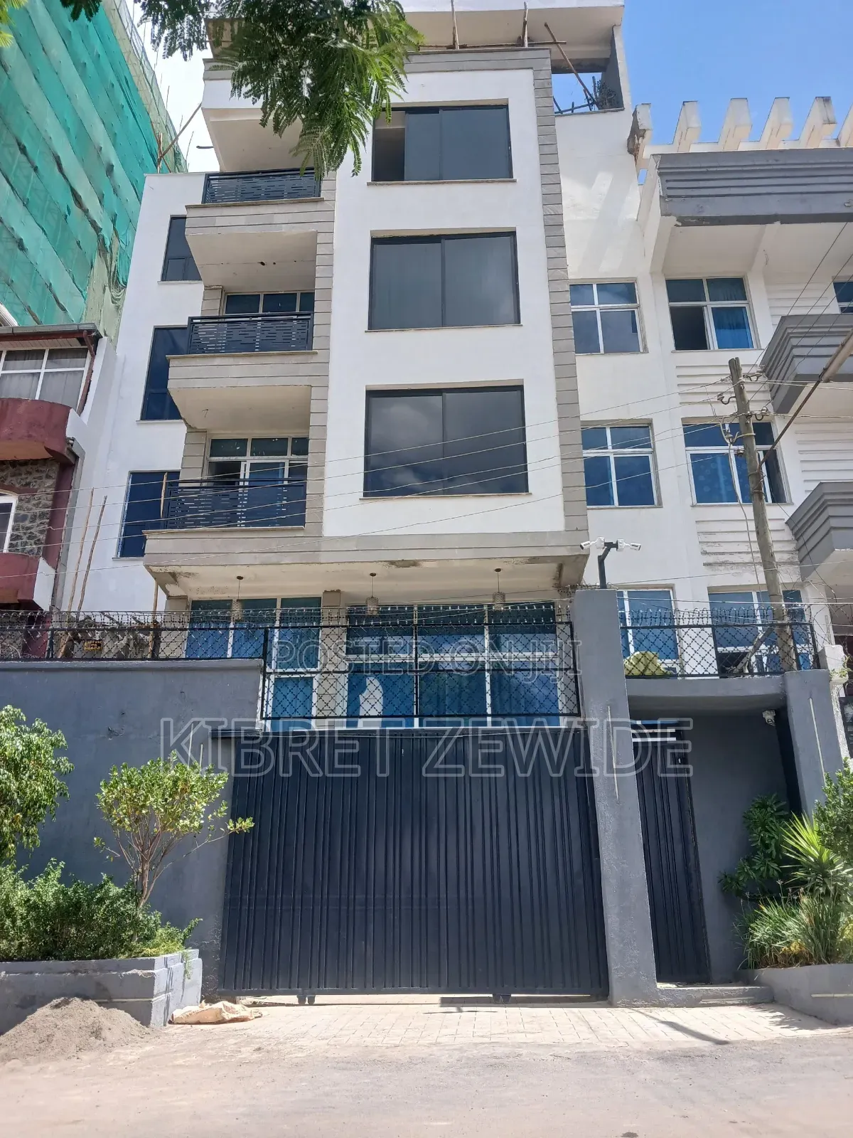 Furnished 10bdrm Townhouse / Terrace in Kibert Zewdie, Yeka for rent
