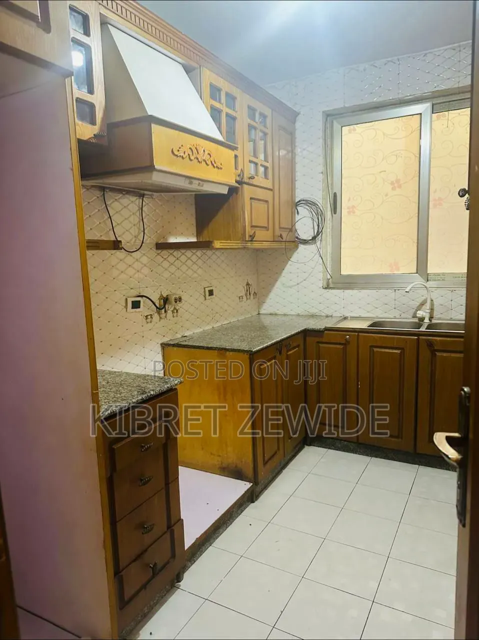 Furnished 10bdrm Townhouse / Terrace in Kibert Zewdie, Yeka for rent