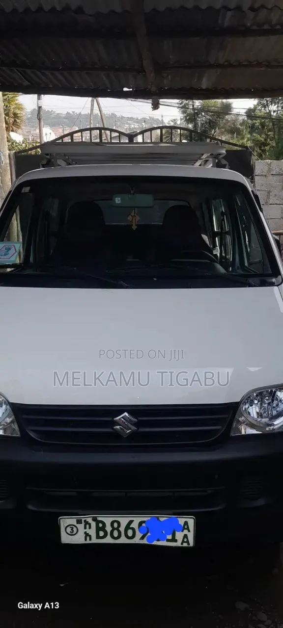 Suzuki Eeco 2024 White
