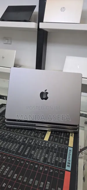 New Laptop Apple MacBook Pro 2021 M1 32GB Apple M1 Pro SSD 512GB
