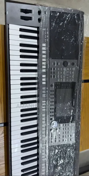 Yamaha PSR S970 Keyboard Piano