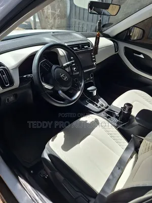 Hyundai Creta 2023 White